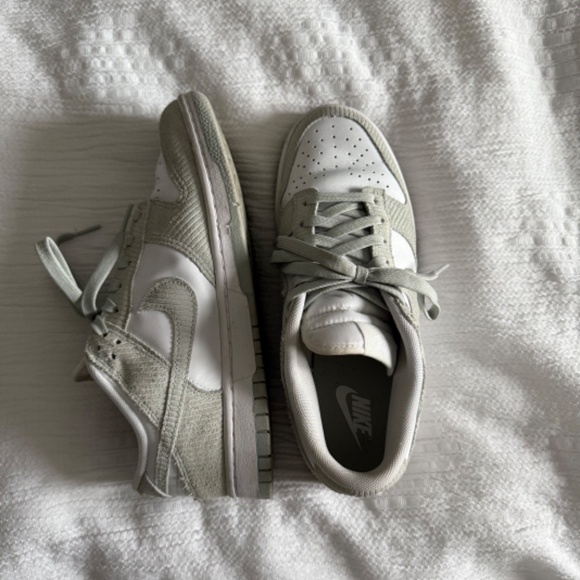 NIKE dunks - Picture 3 of 4